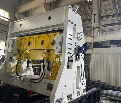Le vol lourd de plaque d'acier de mesure a coupé à la ligne 4-13 x 1800 de longueur