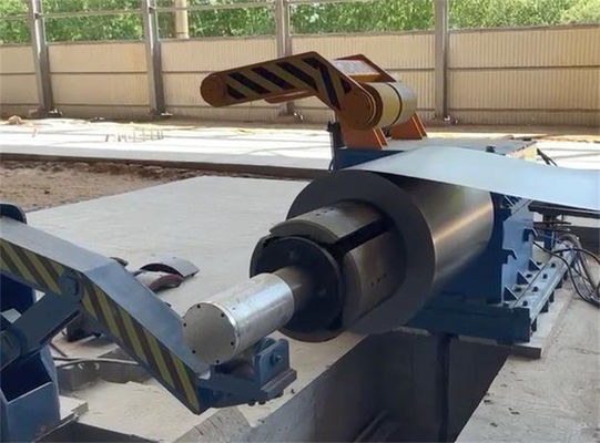 Adapté aux besoins du client fendant la ligne bobine à grande vitesse de tôle de machine fendant des lignes