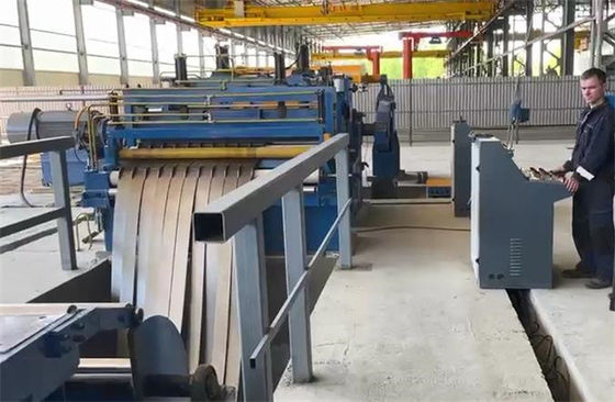 Précision de découpeuses de jumeau d'Exchangable fendant la ligne bobine en acier avancée fendant la ligne