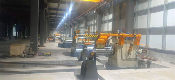 Métal de haute précision fendant la ligne bande de cuivre en laiton fendant la ligne machine 4 x 650