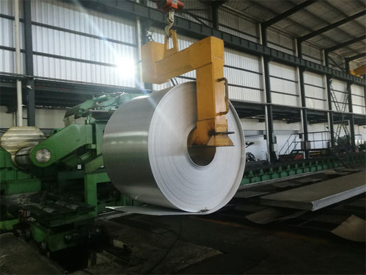 Roulement en aluminium à froid chaud Mills For Aluminum Coil Sheets des dalles en aluminium