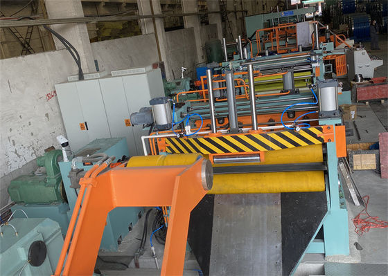 Précision de feuille de haute précision fendant des lignes règlage 1250mm 300KW de recul de bord en métal