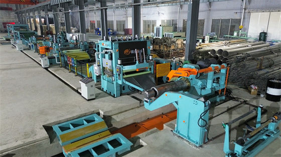Ligne de servo-coupe en acier inoxydable à la longueur avec décortiqueur de bords