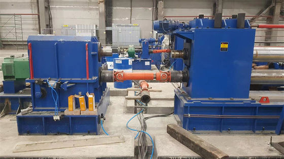 Machine de découpe de bobine d'acier HR de grande portée pour 16 X 2000 Q195 Q235 08 en acier
