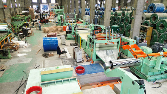 6Hi Nivélisateur de ciseaux rotatifs Ciseaux à mouche coupés sur une ligne de longueur SUS acier inoxydable 0,2 - 2 X 850