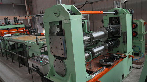 Machine de découpe longitudinale de ligne en bobine d'aluminium à base de feuille d'aluminium 0,15 -1,5 x 1600