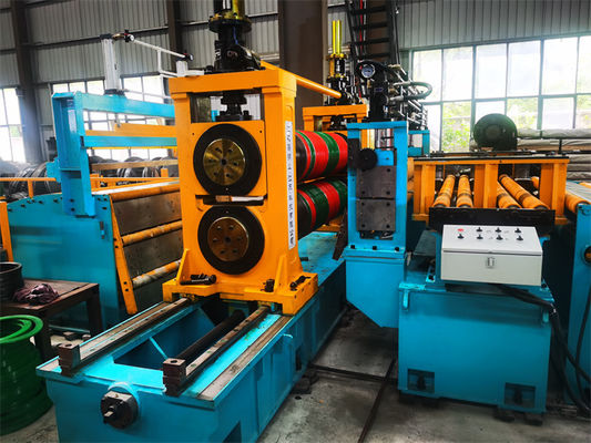 Ligne de refendage de tôle d'acier à grande vitesse de grande précision avec des découpeuses jumelles automatiques