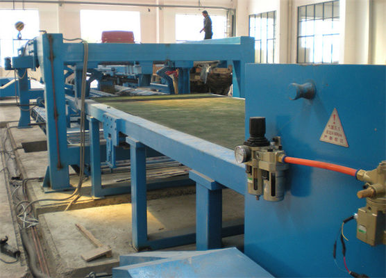 Coupe mince de tôle à la ligne machine de longueur avec le coupe-rives