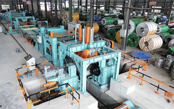 Coupe de levage de bobine en acier inoxydable à la ligne de longueur avec découpage des bords 4-16 X 2000